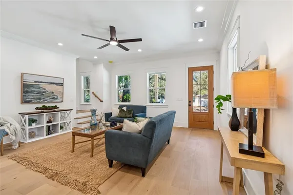 $775,000 | 1709 East Henry Avenue, Tampa, FL 33610