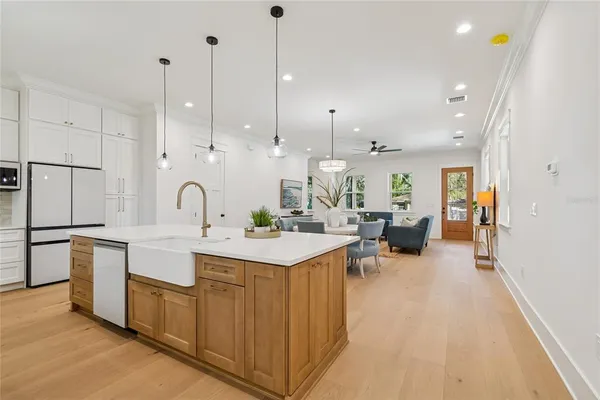 $775,000 | 1709 East Henry Avenue, Tampa, FL 33610