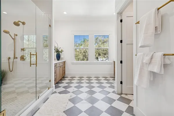 $775,000 | 1709 East Henry Avenue, Tampa, FL 33610