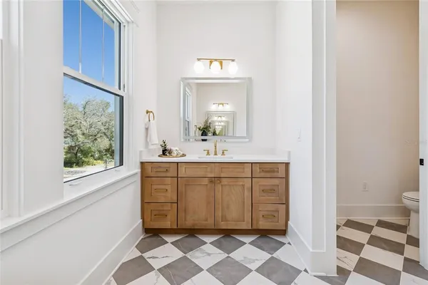 $775,000 | 1709 East Henry Avenue, Tampa, FL 33610