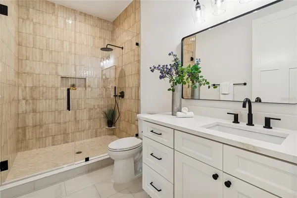 $775,000 | 1709 East Henry Avenue, Tampa, FL 33610