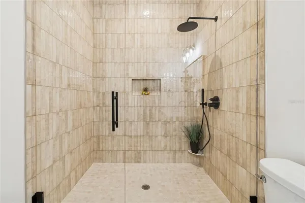 $775,000 | 1709 East Henry Avenue, Tampa, FL 33610