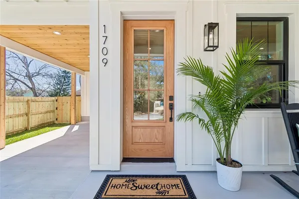 $775,000 | 1709 East Henry Avenue, Tampa, FL 33610
