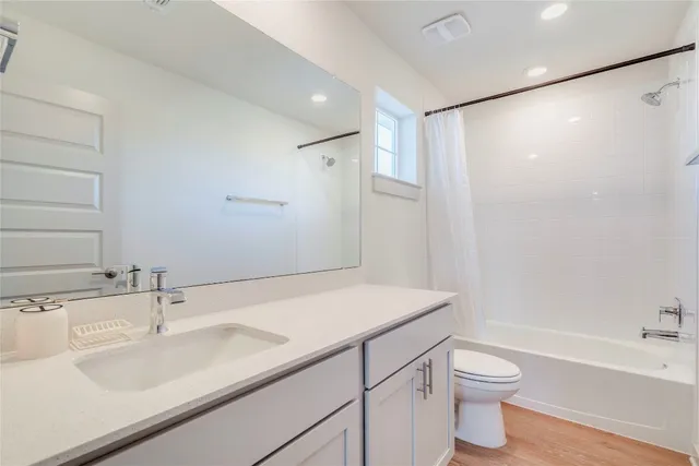 $2,600 | 10932 Defender Trail, Austin, TX 78754