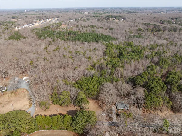 a view of a dry field