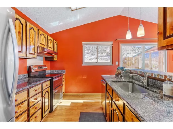 $875,000 | 112 Longs Peak Drive, Lyons, CO 80540