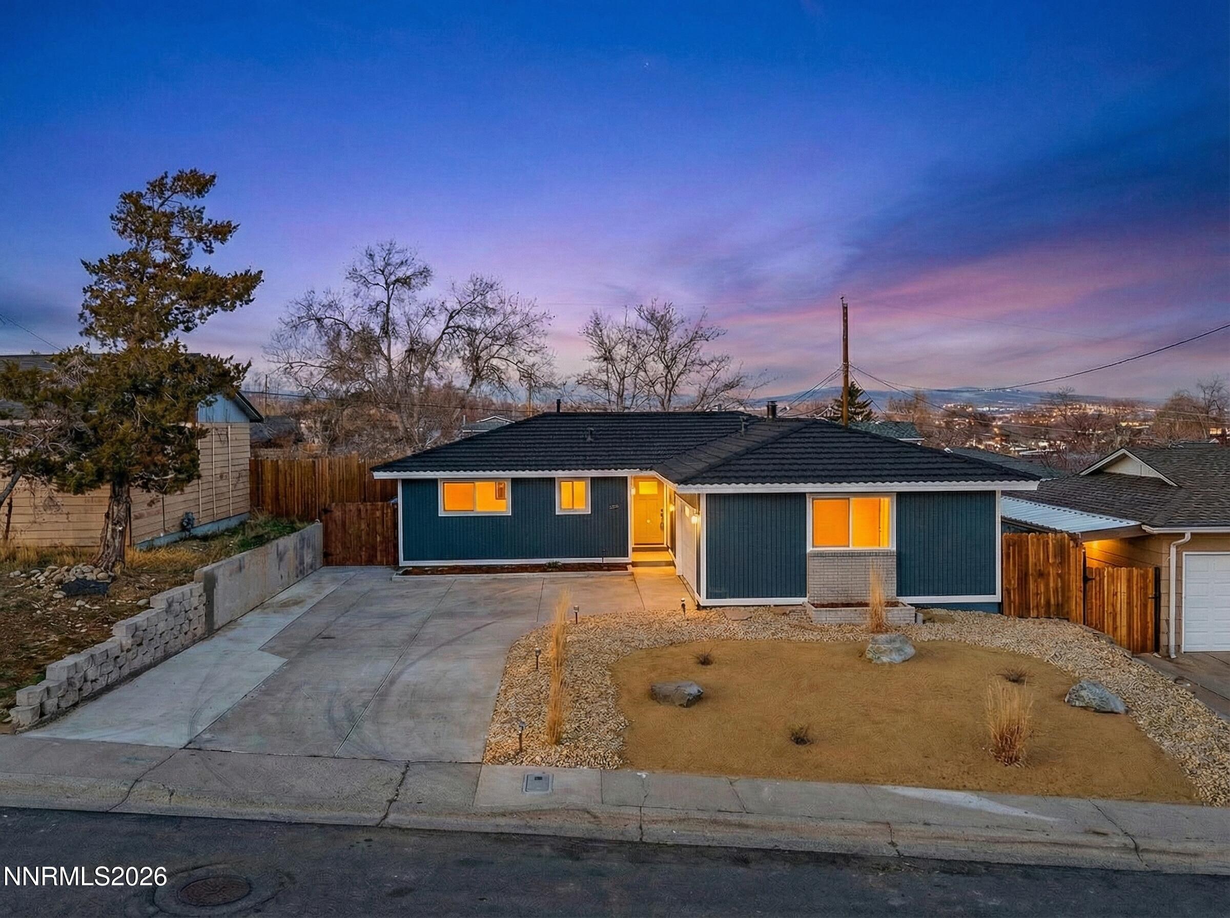 3286 Heights Drive Reno, NV 89503 - Photo 2 of 30 Twilight 1