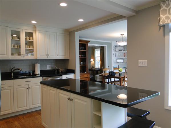 56 Sheridan Road Wellesley, MA 02481 - Photo 3 of 16 Gallery Image 3