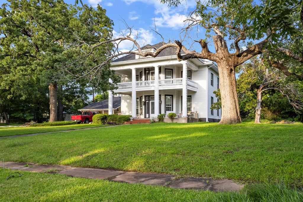 1114 South Houston Avenue Denison, TX 75021 - Photo 2 of 14