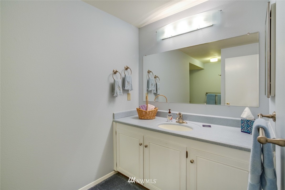 14325 Southeast 169th Street Renton, WA 98058 - Photo 14 of 25 Gallery Image 14