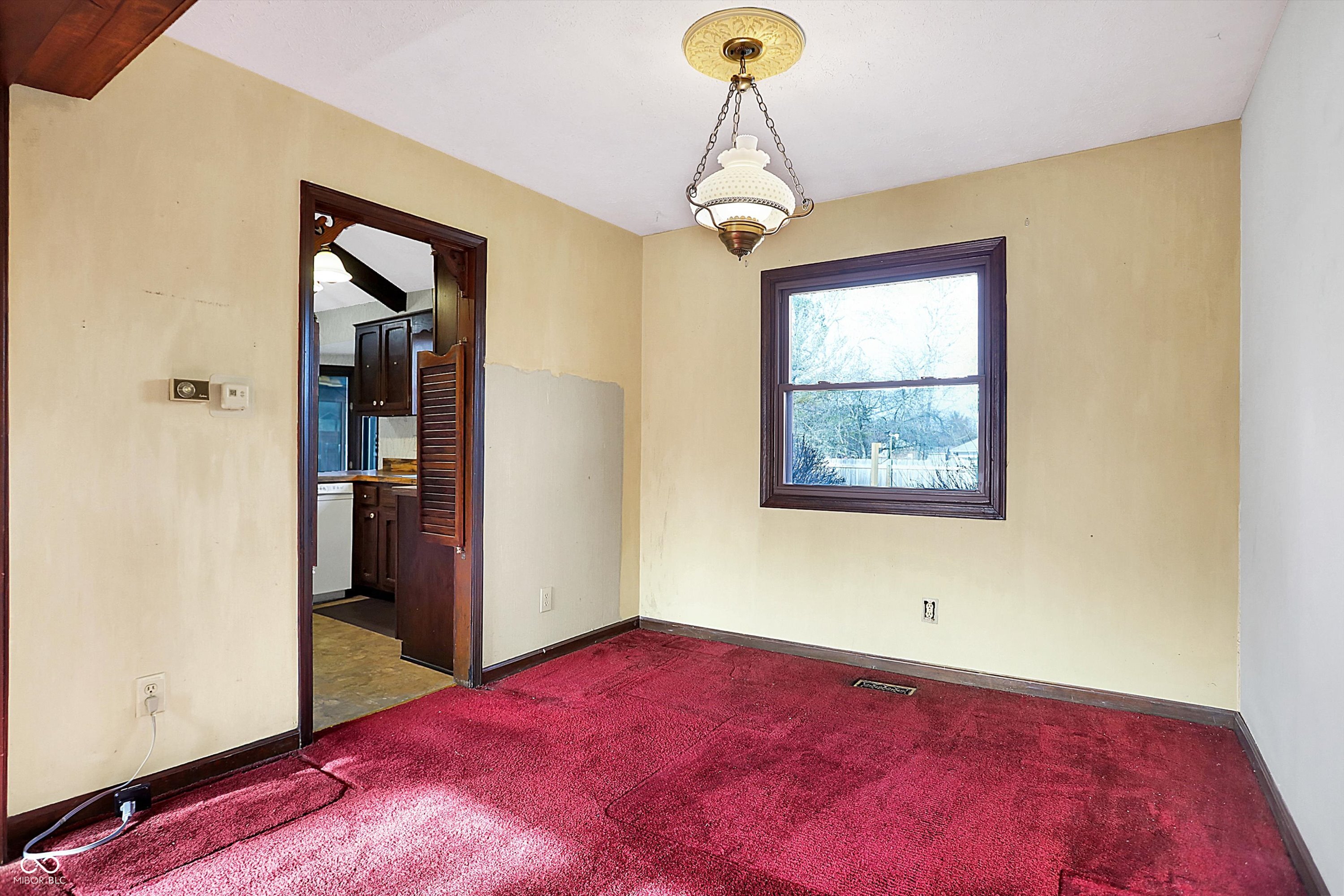 704 Covered Bridge Road Greenwood, IN 46142 - Photo 9 of 64 Gallery Image 9