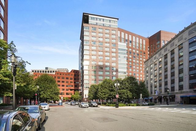 $1,775,000 | 1 Charles Street South, Unit PH205, Boston, MA 02116