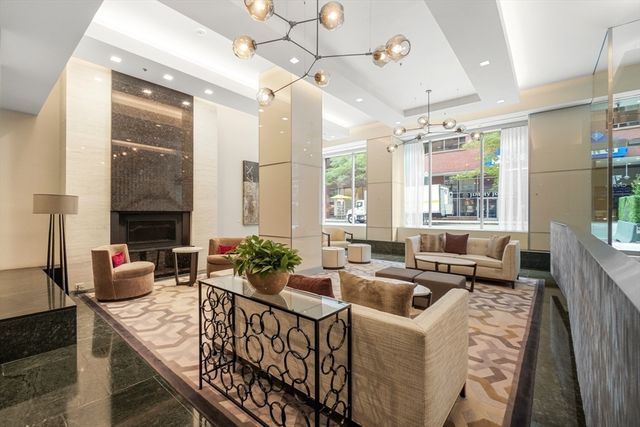 $1,775,000 | 1 Charles Street South, Unit PH205, Boston, MA 02116