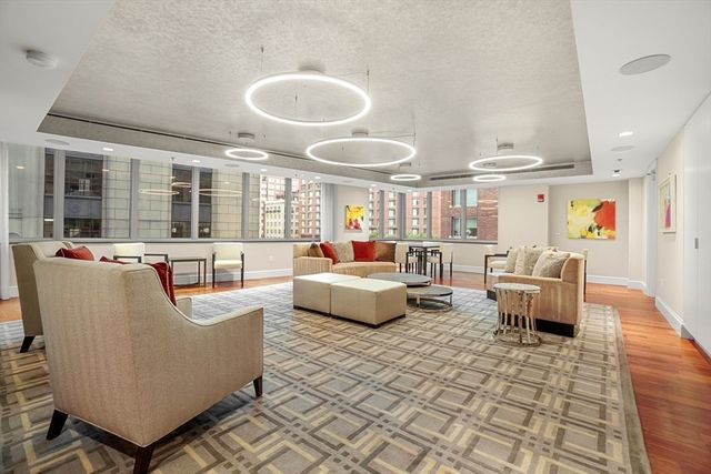 $1,775,000 | 1 Charles Street South, Unit PH205, Boston, MA 02116