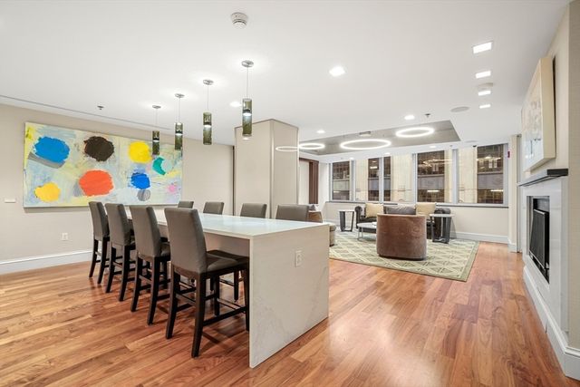 $1,775,000 | 1 Charles Street South, Unit PH205, Boston, MA 02116