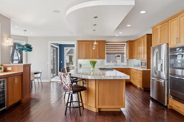 $2,350,000 | 263 Lake Avenue North, Spicer, MN 56288