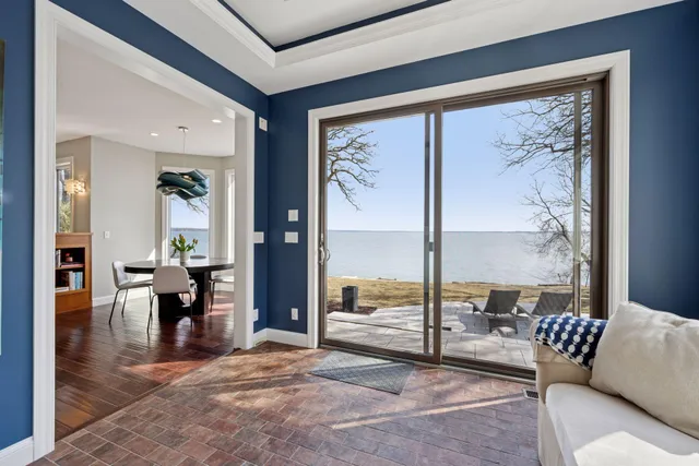 $2,350,000 | 263 Lake Avenue North, Spicer, MN 56288