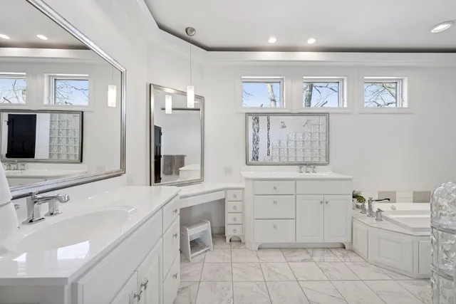 $2,350,000 | 263 Lake Avenue North, Spicer, MN 56288