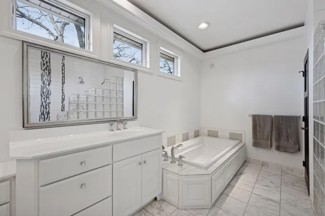 $2,350,000 | 263 Lake Avenue North, Spicer, MN 56288