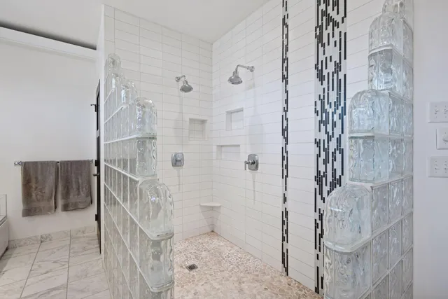 $2,350,000 | 263 Lake Avenue North, Spicer, MN 56288