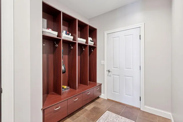 $2,350,000 | 263 Lake Avenue North, Spicer, MN 56288