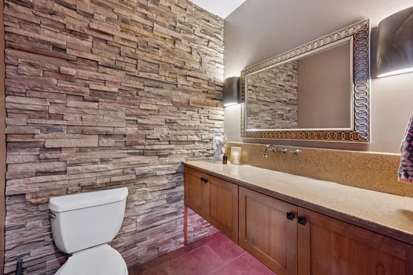 $2,350,000 | 263 Lake Avenue North, Spicer, MN 56288