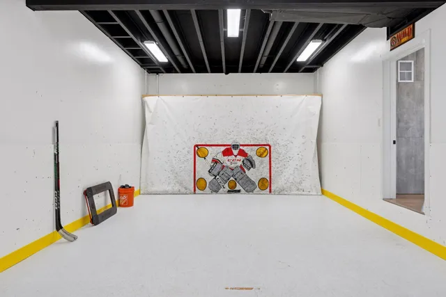 $2,350,000 | 263 Lake Avenue North, Spicer, MN 56288