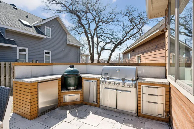 $2,350,000 | 263 Lake Avenue North, Spicer, MN 56288