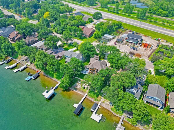 $2,350,000 | 263 Lake Avenue North, Spicer, MN 56288