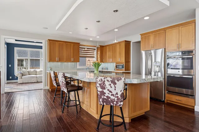 $2,350,000 | 263 Lake Avenue North, Spicer, MN 56288