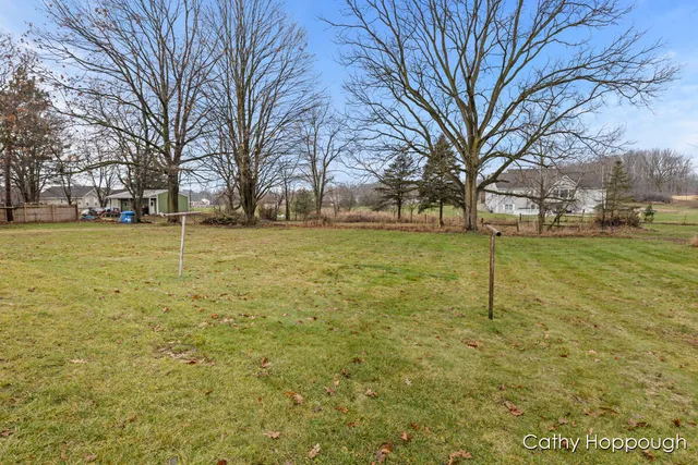 $250,000 | 1193 North State Road, Ionia, MI 48846