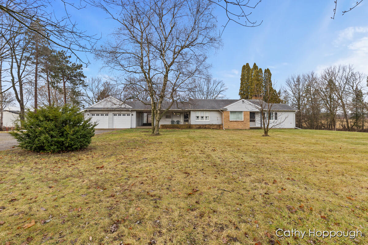 1193 North State Road Ionia, MI 48846 - Photo 3 of 15 IMG_1002