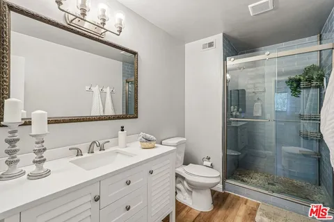 $618,000 | 24249 La Glorita Circle, Newhall, CA 91321