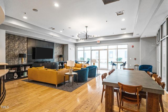 $520,000 | 222 Glenwood Avenue, Unit 318, Raleigh, NC 27603