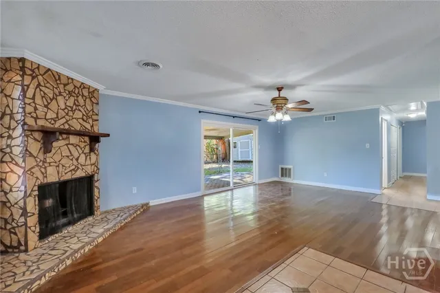 $2,000 | 5908 Fairview Avenue, Savannah, GA 31406