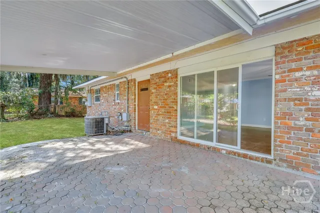 $2,000 | 5908 Fairview Avenue, Savannah, GA 31406