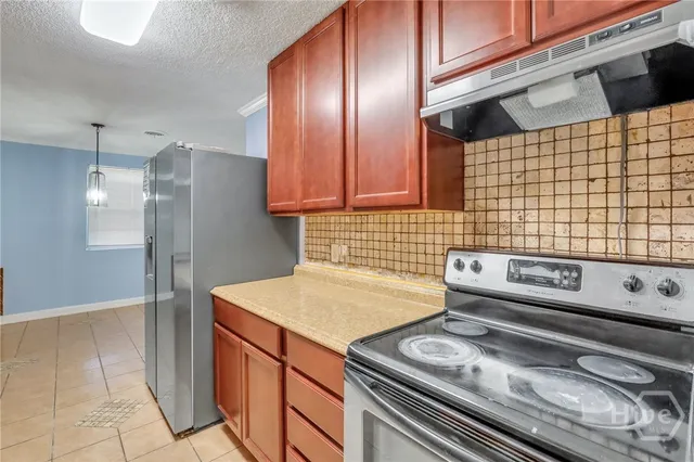 $2,000 | 5908 Fairview Avenue, Savannah, GA 31406