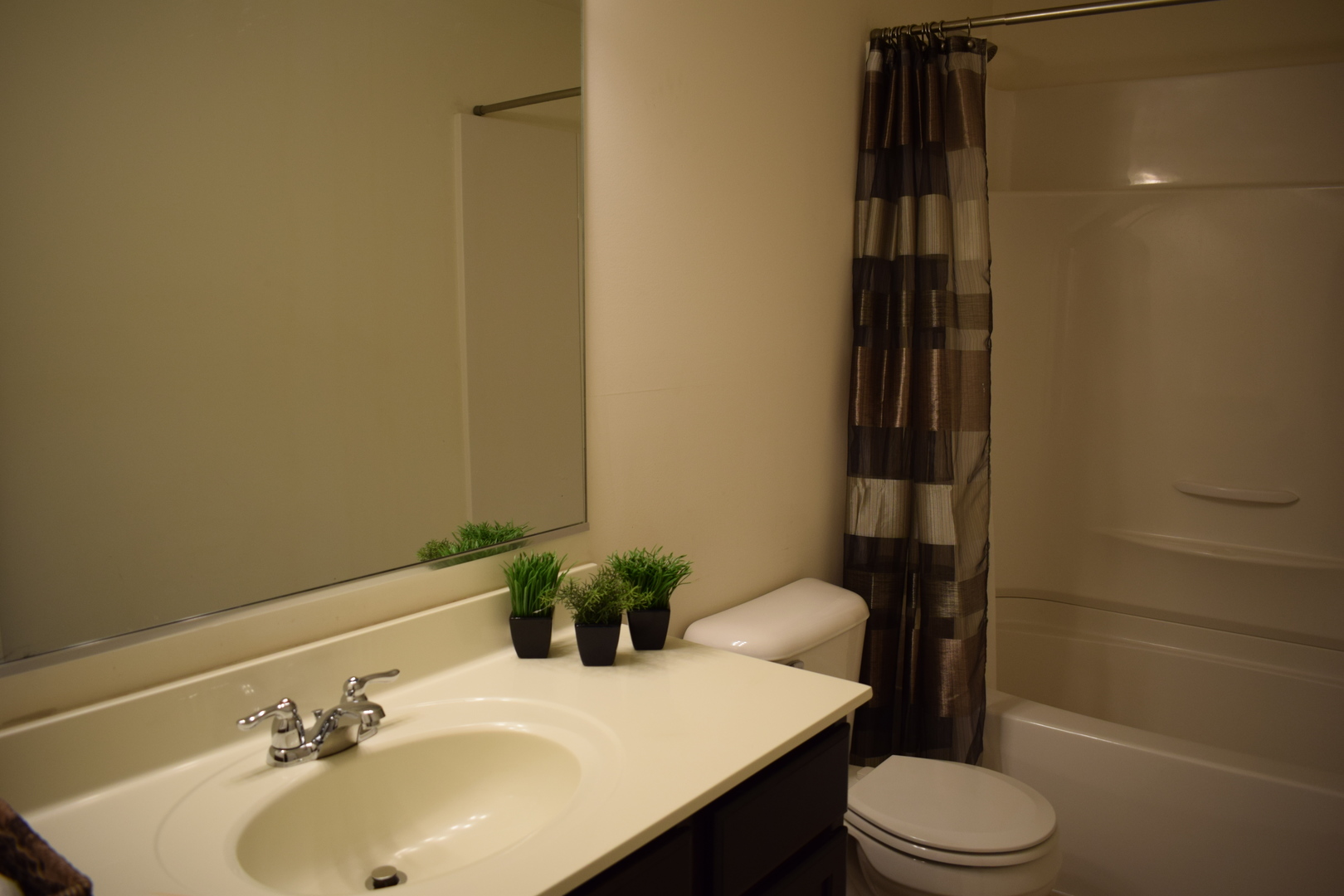 2841 Church Road Aurora, IL 60502 - Photo 21 of 26 Gallery Image 21