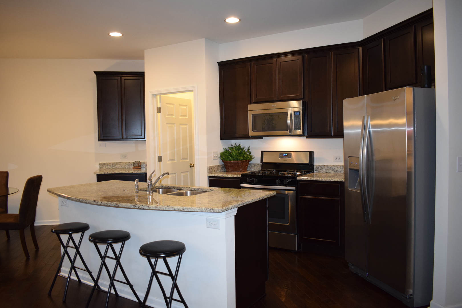 2841 Church Road Aurora, IL 60502 - Photo 6 of 26 Gallery Image 6
