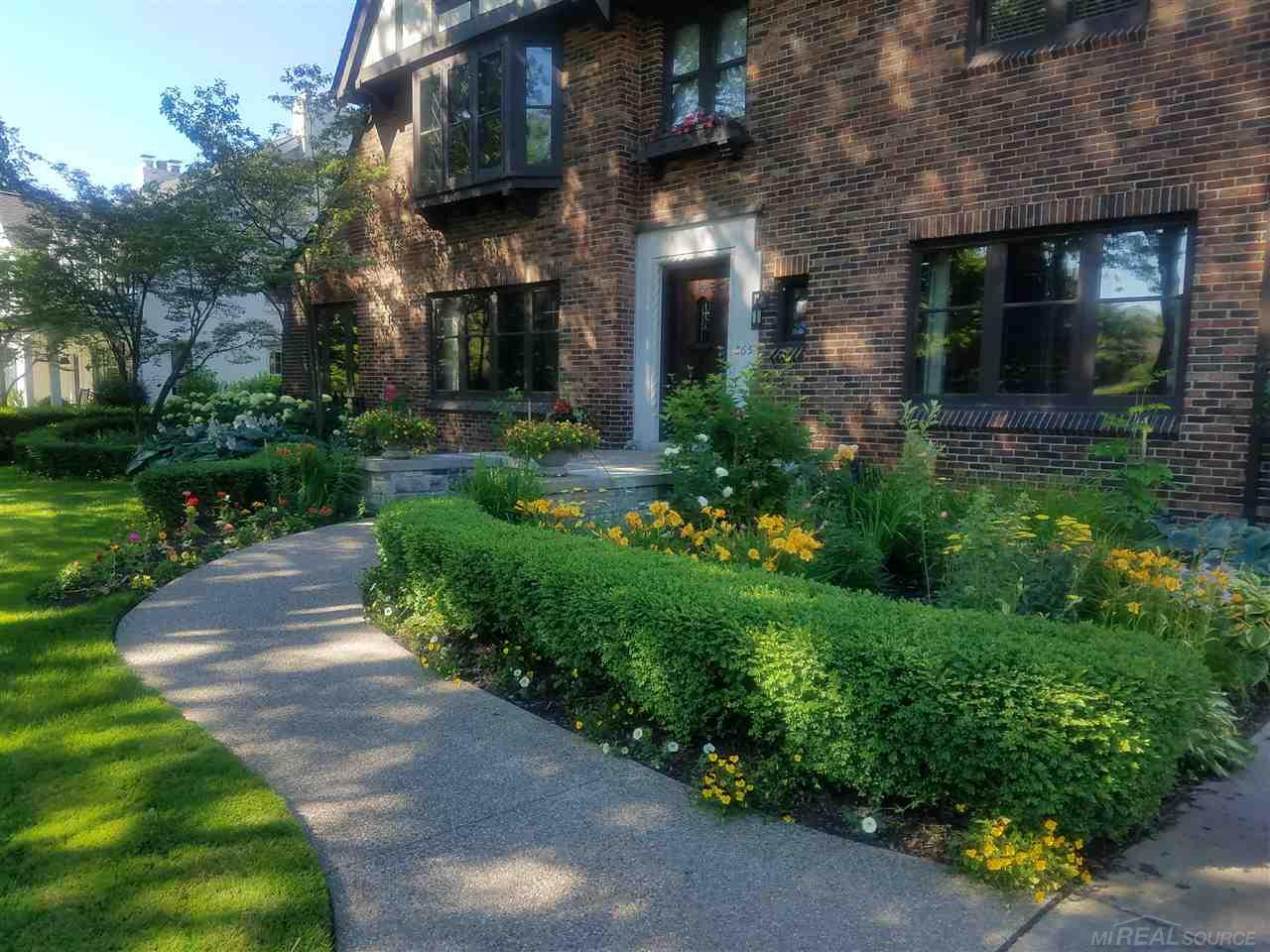 865 Trombley Road Grosse Pointe Park, MI 48230 - Photo 2 of 99