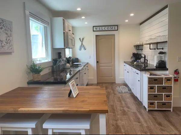 $3,400 | 79 Barbour Road, Hampton, NH 03842