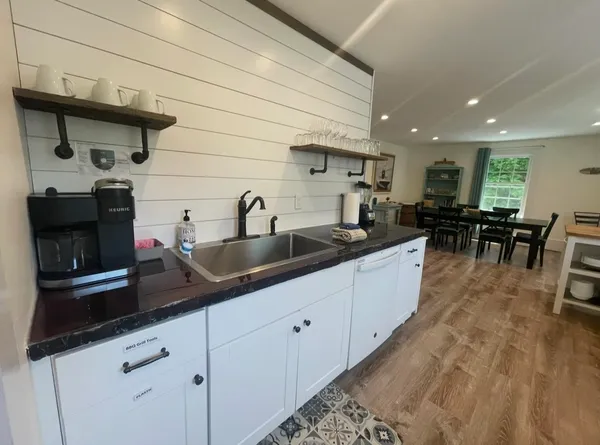 $3,400 | 79 Barbour Road, Hampton, NH 03842