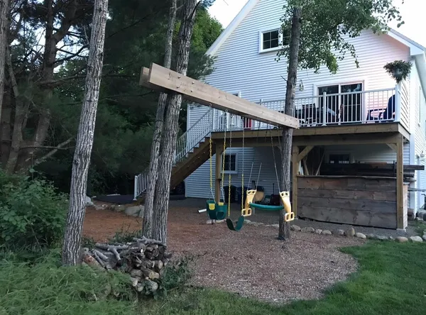 $3,400 | 79 Barbour Road, Hampton, NH 03842