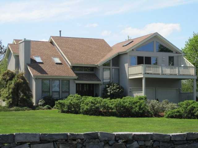 668 Boston Neck Road Narragansett, RI 02882 - Photo 1 of 25 Exterior Front.