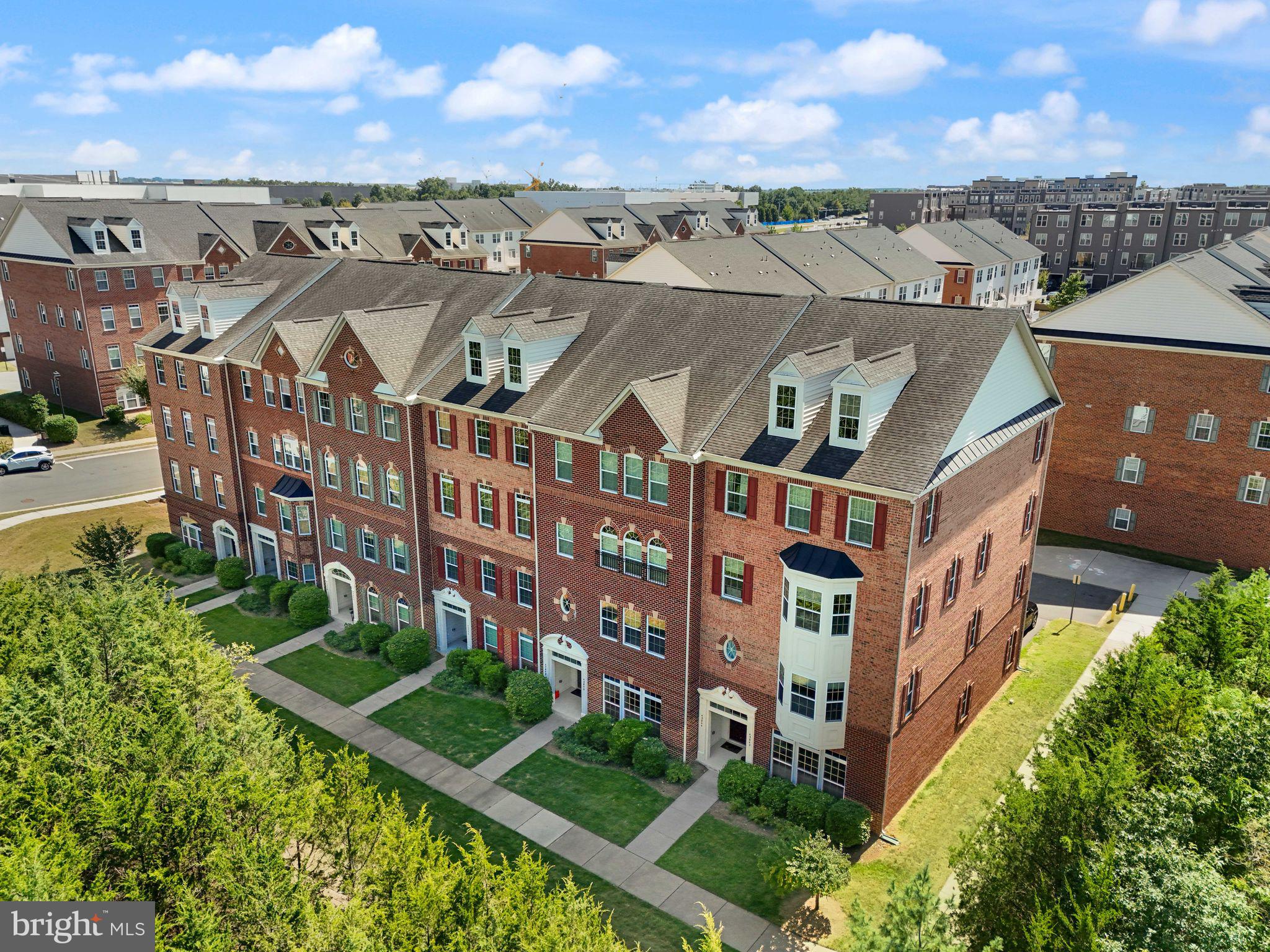 43846 Artsmith Terrace Ashburn, VA 20147 - Photo 35 of 38 an aerial view of a house