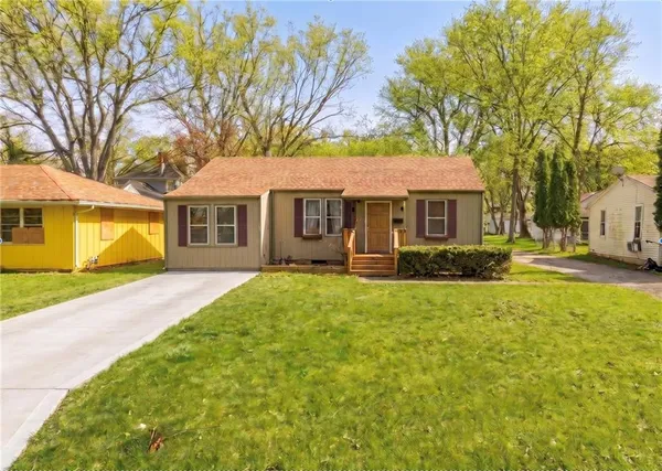 $30,000 | 2511 South Race Avenue, Independence, MO 64052