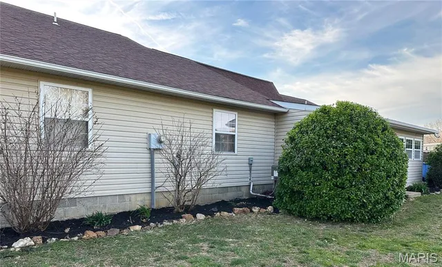 $299,900 | 82 Kelsey Lane, Fairdealing, MO 63939