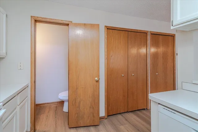 $220,000 | 1937 Southcross Drive West, Unit 1106, Burnsville, MN 55306