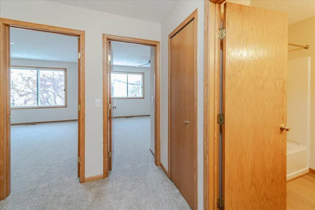 $220,000 | 1937 Southcross Drive West, Unit 1106, Burnsville, MN 55306