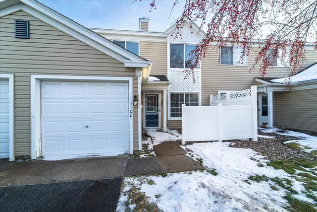 $220,000 | 1937 Southcross Drive West, Unit 1106, Burnsville, MN 55306